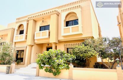 فيلا - 4 غرف نوم - 5 حمامات للايجار في توبلي - المحافظة الوسطى