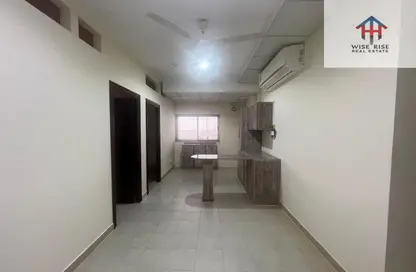 Apartment - 2 Bedrooms - 2 Bathrooms for rent in Busaiteen - Muharraq Governorate
