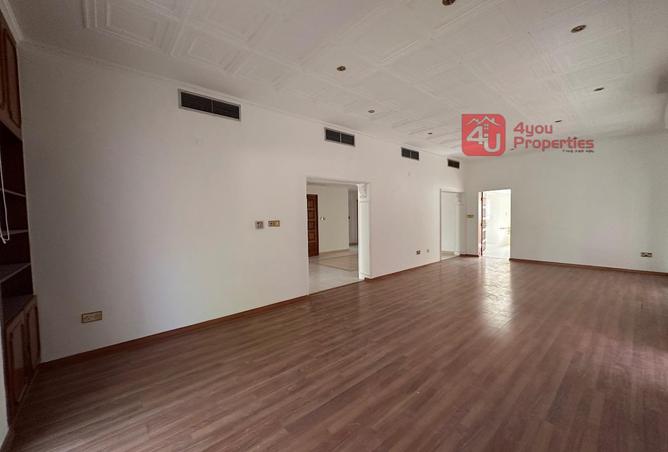 965443 - Property Main Image