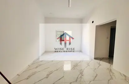Apartment - 2 Bedrooms - 2 Bathrooms for rent in Jid Ali - Central Governorate