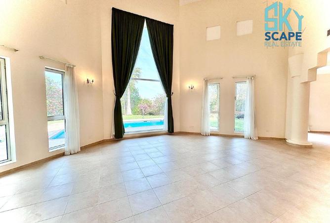 973068 - Property Image 2