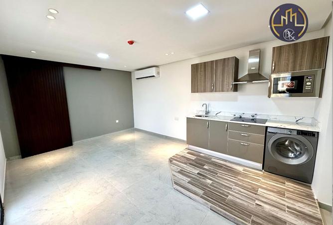 960911 - Property Image 2