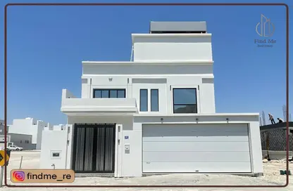 Villa - 3 Bedrooms - 4 Bathrooms for sale in Busaiteen - Muharraq Governorate