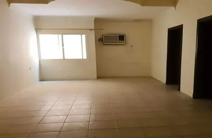 Apartment - 3 Bedrooms - 2 Bathrooms for rent in Arad - Muharraq Governorate