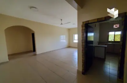 Apartment - 3 Bedrooms - 2 Bathrooms for rent in Muharraq - Muharraq Governorate