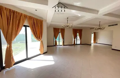 فيلا - 5 غرف نوم - 5 حمامات للايجار في الجنبية - المحافظة الشمالية