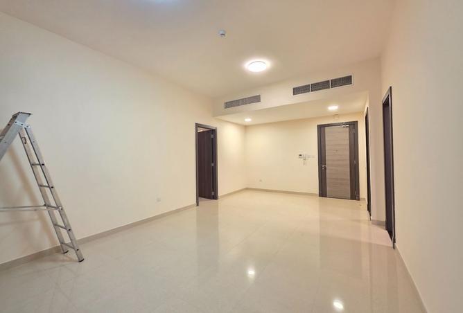 981987 - Property Image 2