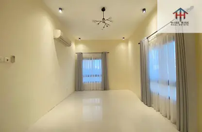 Apartment - 2 Bedrooms - 1 Bathroom for rent in Janabiya - Northern Governorate