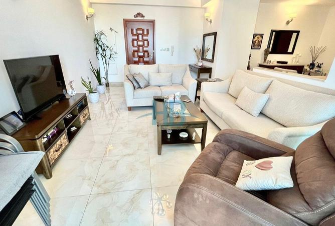 987288 - Property Image 2