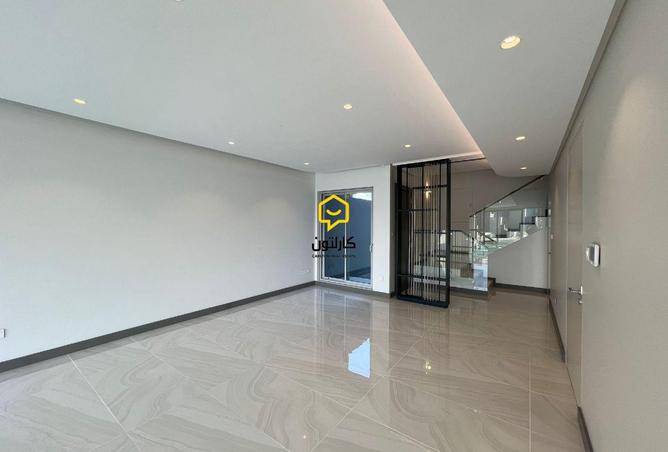 974783 - Property Main Image