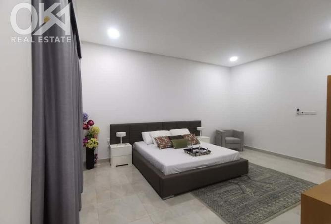 976879 - Property Image 2