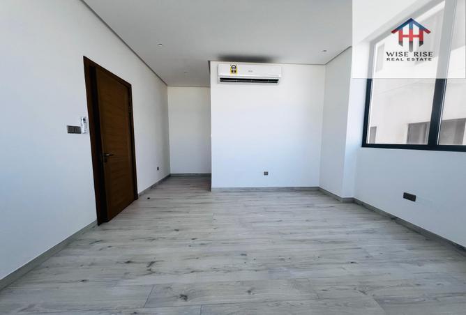 956198 - صورة العقار 2