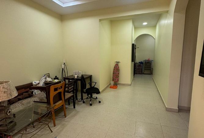 985463 - Property Image 3