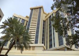 شقة - 4 غرف نوم - 4 حمامات للكراء في السلمانية - المنامة - محافظة العاصمة