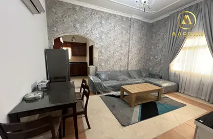 Apartment - 2 Bedrooms - 2 Bathrooms for rent in Al Juffair - Capital Governorate