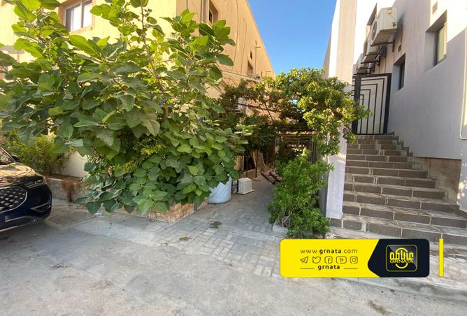 878363 - Property Image 2