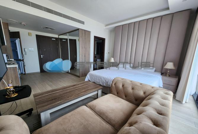 874637 - Property Image 3