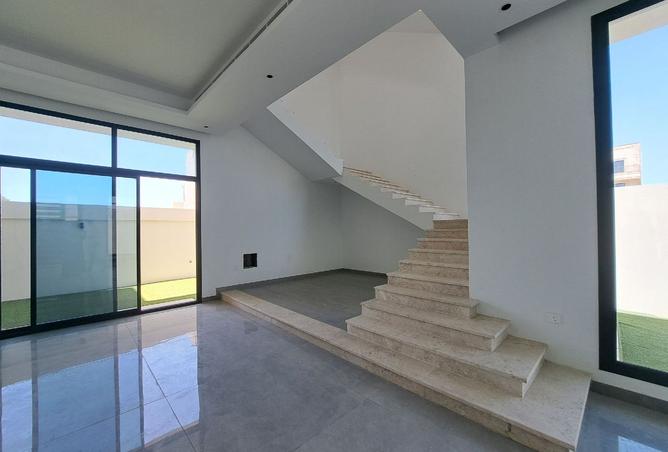 959899 - Property Image 2