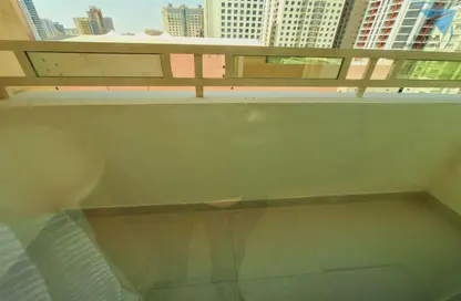 Apartment - 3 Bedrooms - 3 Bathrooms for rent in Al Juffair - Capital Governorate