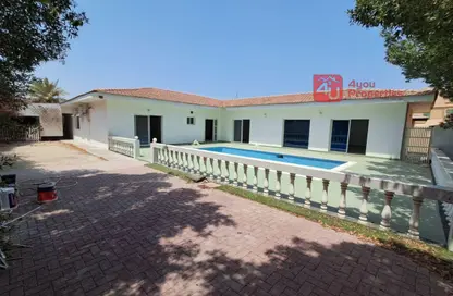 Villa - 4 Bedrooms - 5 Bathrooms for rent in Saar - Northern Governorate