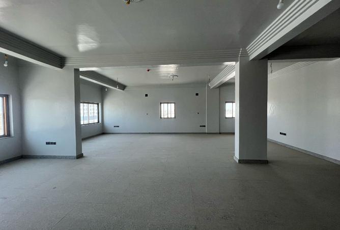 958377 - Property Image 2