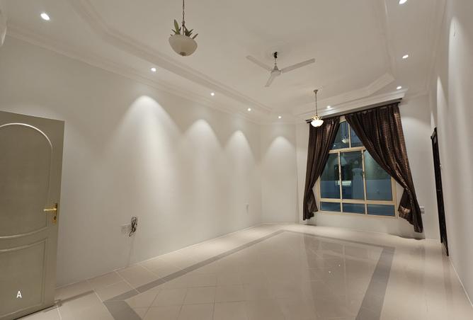 968295 - Property Image 3