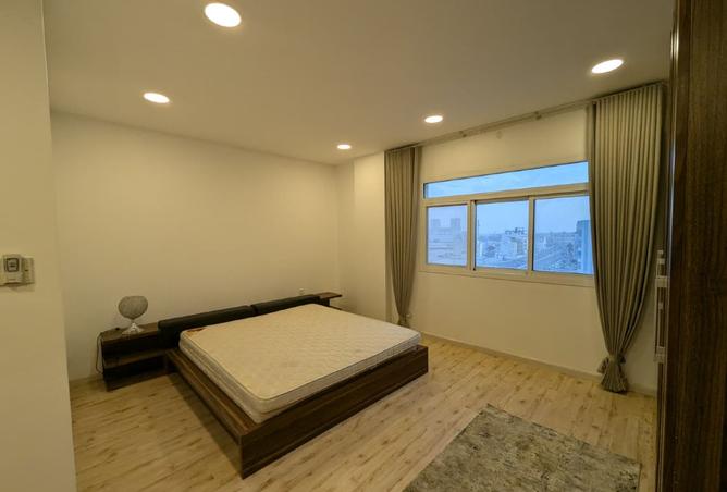 973049 - Property Image 2