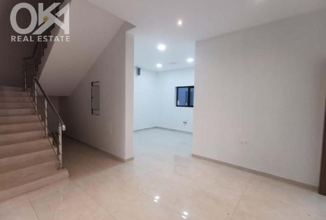 976795 - Property Main Image