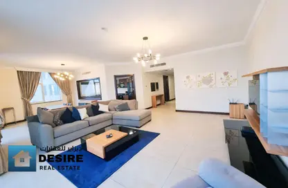 Apartment - 3 Bedrooms - 3 Bathrooms for rent in Al Juffair - Capital Governorate