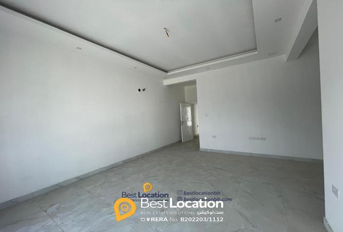 884846 - Property Image 3