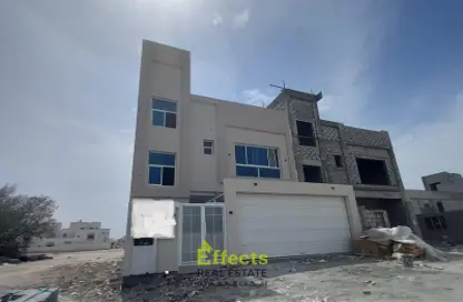 Outdoor Building image for: Villa - 4 Bedrooms - 5 Bathrooms for sale in Jid Al Haj - Northern Governorate, Image 1