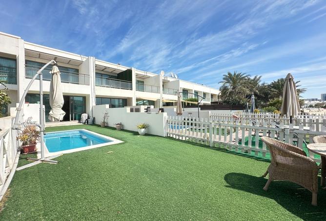 955274 - Property Image 3