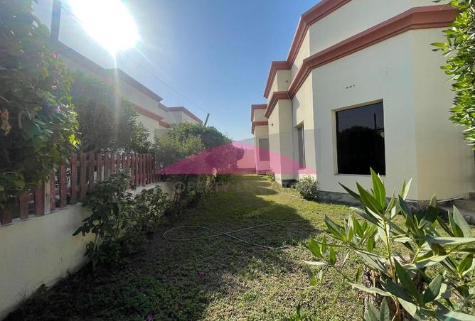 989266 - Property Image 3