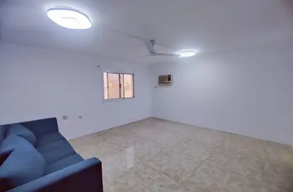 Apartment - 1 Bedroom - 1 Bathroom for rent in Busaiteen - Muharraq Governorate
