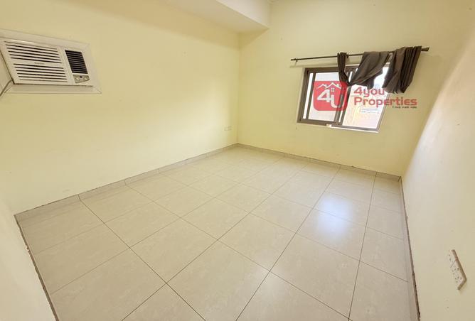 953607 - Property Image 2