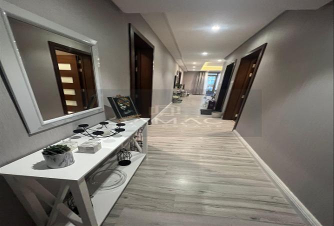 984243 - Property Image 2