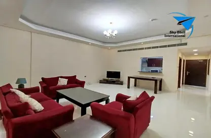 شقة - 2 غرف نوم - 3 حمامات للايجار في السنابس - المنامة - محافظة العاصمة