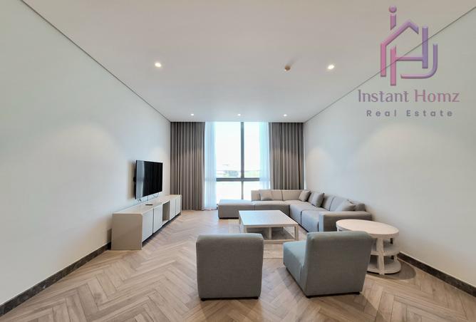 957221 - Property Image 2