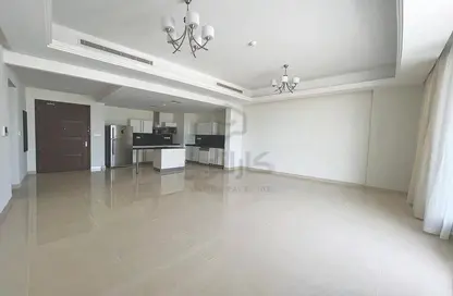Apartment - 2 Bedrooms - 4 Bathrooms for rent in Seef - Capital Governorate