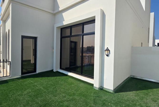 958053 - Property Image 2