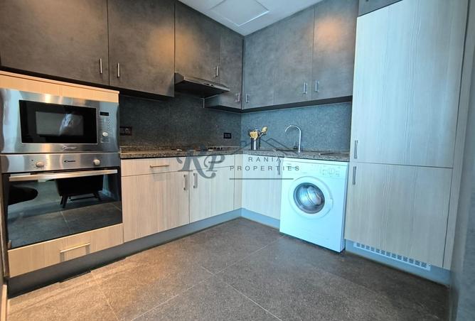 956738 - Property Image 3