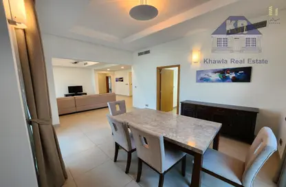 Dining Room image for: Apartment - 2 Bedrooms - 3 Bathrooms for rent in Reef Island - Capital Governorate, Image 1