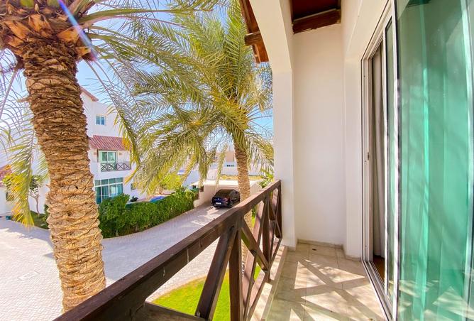 977371 - Property Image 2