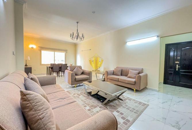 985190 - Property Image 2