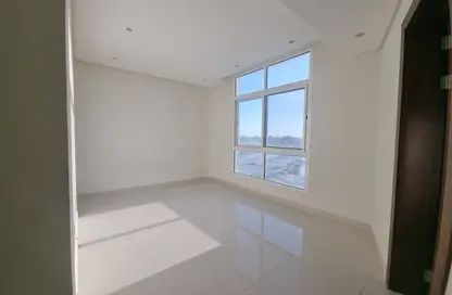 Apartment - 2 Bedrooms - 2 Bathrooms for rent in Seef - Capital Governorate