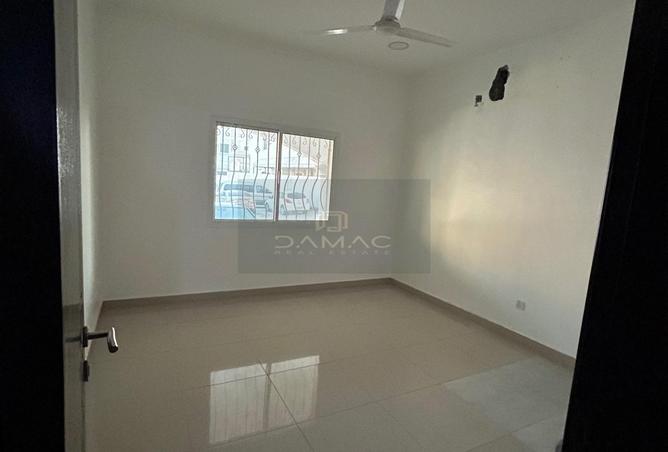 965511 - Property Image 2