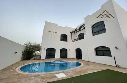 Pool image for: Villa - 4 Bedrooms - 6 Bathrooms for sale in Saar - Northern Governorate, Image 1