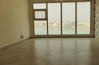 Apartment - 2 Bedrooms - 2 Bathrooms for rent in Hidd - Muharraq Governorate