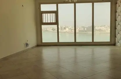 Apartment - 2 Bedrooms - 2 Bathrooms for rent in Hidd - Muharraq Governorate