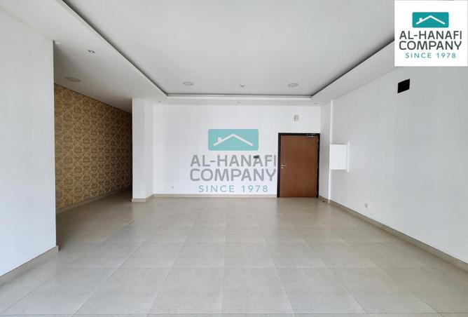 911486 - Property Image 2